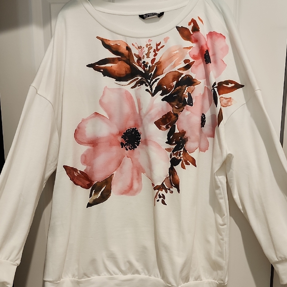 Bloomchic Floral Print Pink And White Soft Sweatshirt 2x